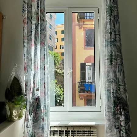 招待所 Una Stanza Nel Bunker 热那亚